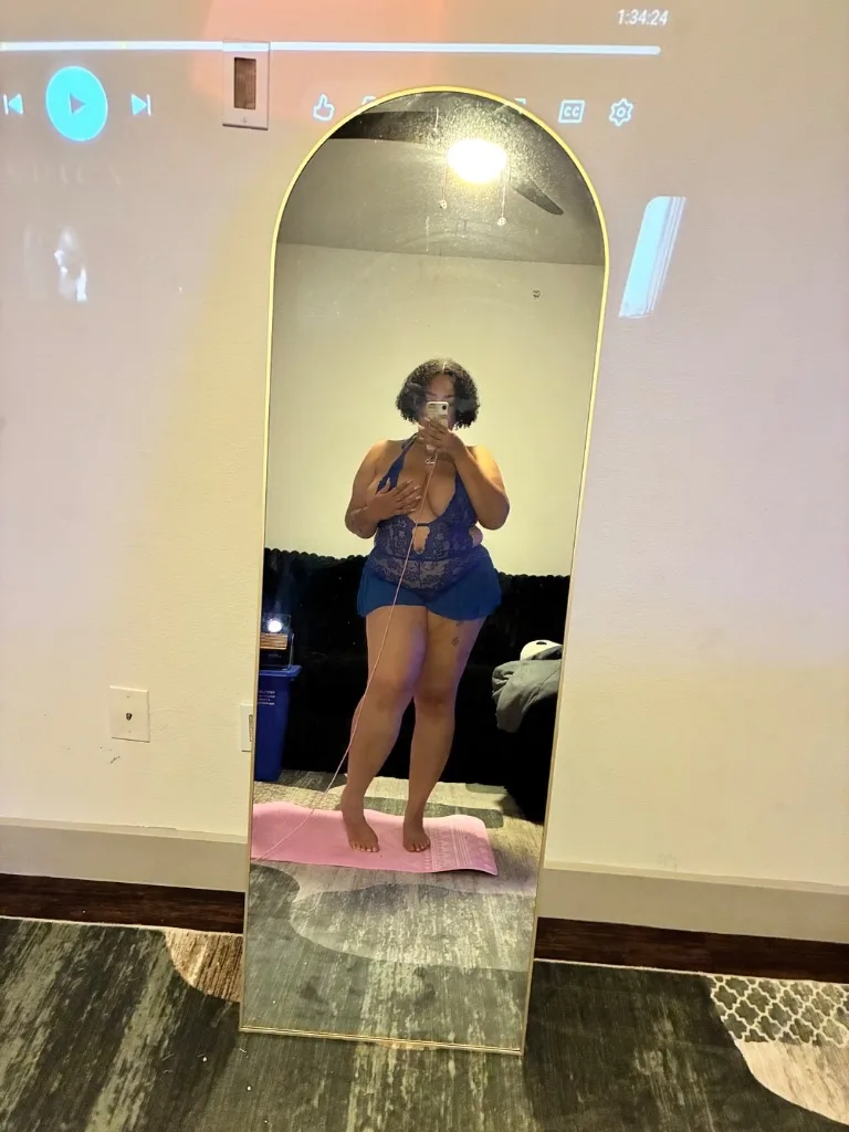 TIGHESTIN TOWN - Photo 3 | Escort in South Austin