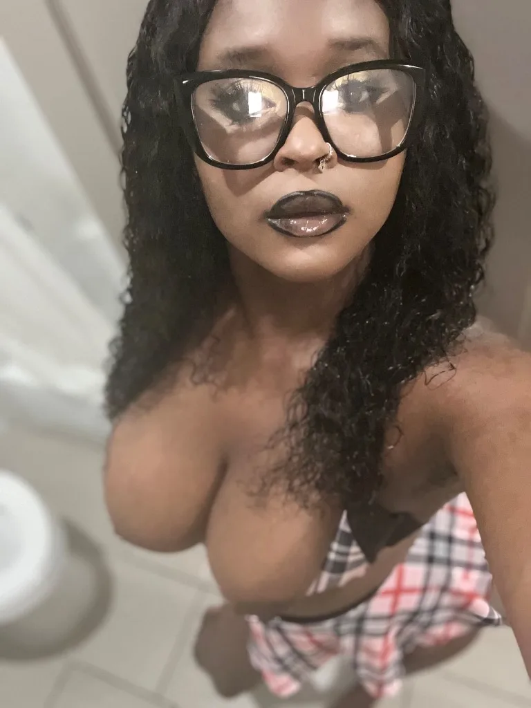 I LOVE SUCKING DICK yes i verify 2 NUT bare $150 freaky facetime $40 - Photo 10 | Escort in Woodlands