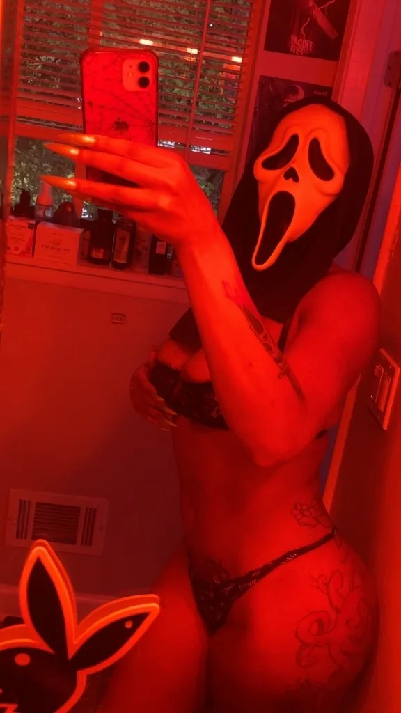 Squirting pussy redbone - Photo 4 | Escort in Near hobby