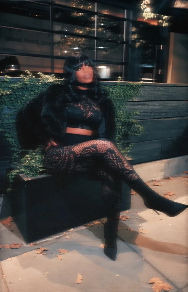 New in Town, cum see what the buzz is all about - Photo 5 | Escort in Addison