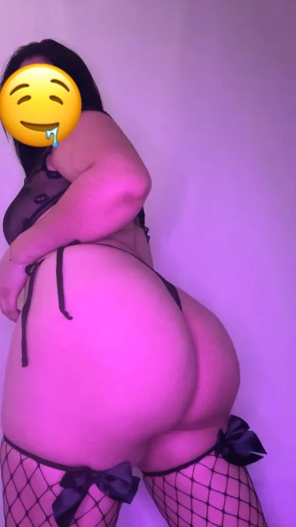 TENGO LA COSITA APRETADITA 🫦😈 NUEVA EN LA ZONA LATINA COLOMBIANA👅💦🍆🥵
