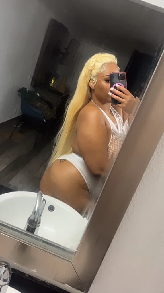 WEEKLY DEALS 🥰 READY NOW TEXT ME FOR A GOOD TIME 🫦 - Photo 2 | Escort in South main