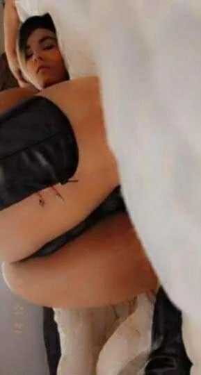 ! khloe is back In/Outcalls well reviewedXXX CONTENT AND FACETIMESHOWS 🧊 Complete package lsloppy head full service girlfriend experience content 2girlCARDATES - Photo 9 | Escort in Easaide channelview I -10 cloverleaf