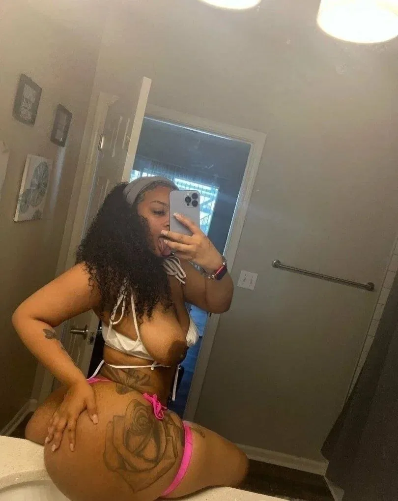 💞 💦Come see me💦 Looking For A Mature Adventurous Gentlemen💋