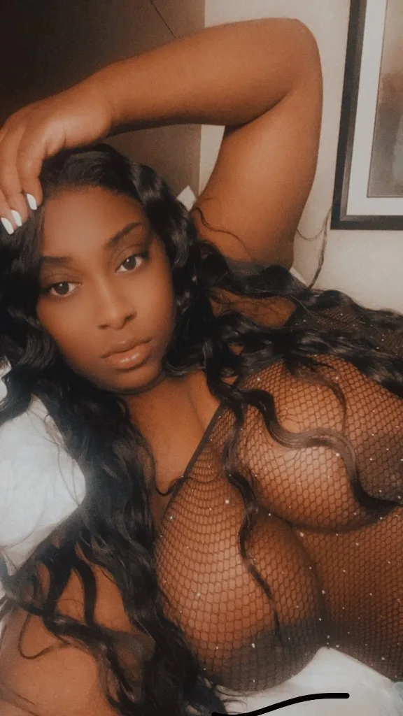 CREAMYxCURVY5 Star⭐Dont Miss Out‼ - Photo 3 | Escort in FORNEY