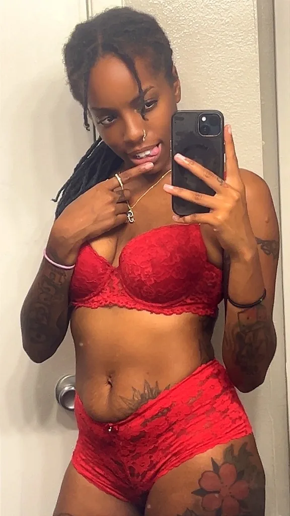 CUM GET WET WITH RAINNN‍↔ - Photo 2 | Escort in Castle hill