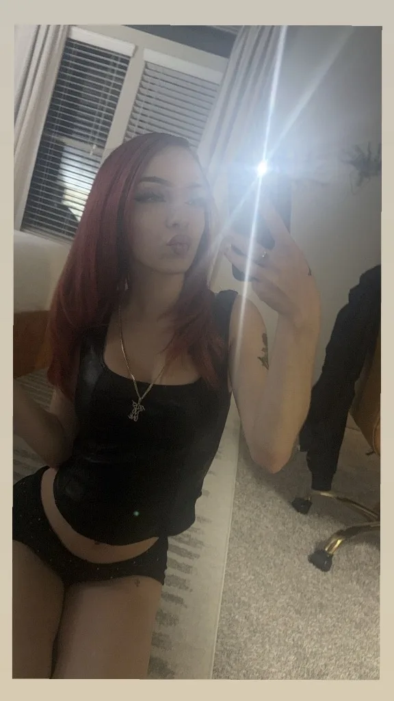 petite snow bunny😝