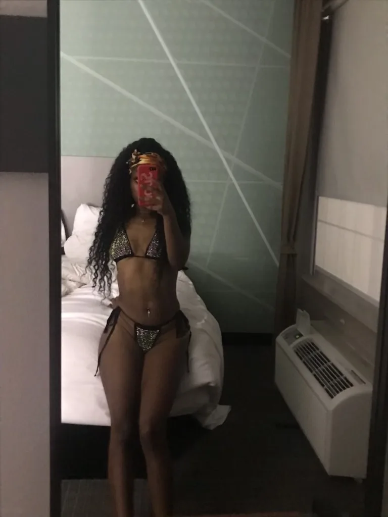 phat kat & throat goat here - Photo 4 | Escort in Fort Worth