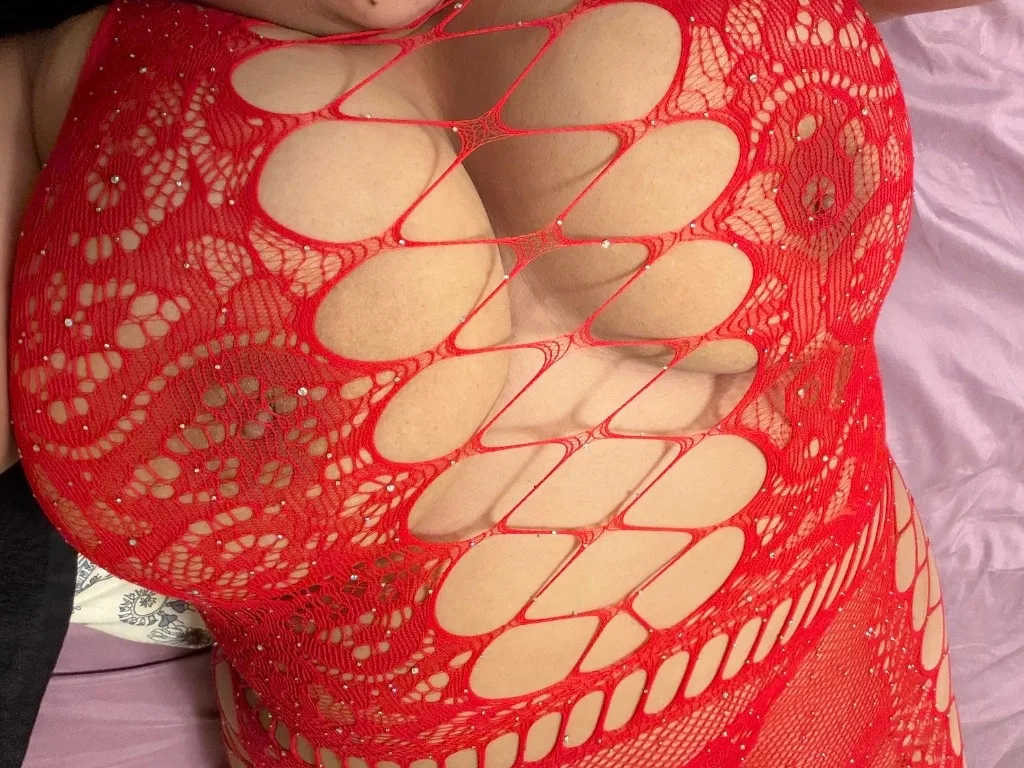 latina Rica😈 llevo caliente todo el dia 🫣Podrias Ayudarme Amor Ansiosa de tenerte dentro de mi 😈Te Espero En Mi Cama