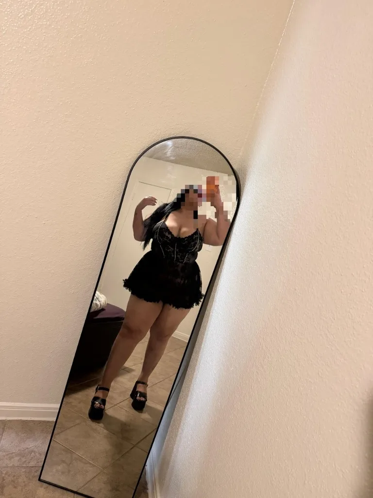 latina Rica llevo caliente todo el dia 🫣Podrias Ayudarme Amor Ansiosa de tenerte dentro de mi Te Espero En Mi Cama - Photo 5 | Escort in Pasadena