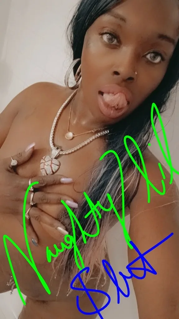 Sexii NAUGHTYnot Nice lil 🫦slut, Cum & put your where your should be & let me ride all over your face!!! Tight Ass Pussy & No Gag Reflects, Great Ass Head - Photo 1 | Escort in I35