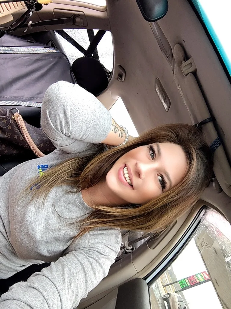 Hey Gents The Queen is back 🥰 - Photo 3 | Escort in Near NRG