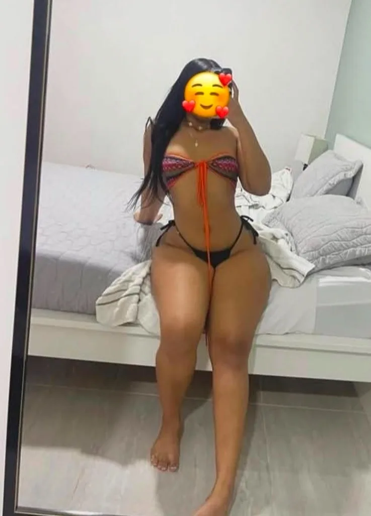 Available now - Photo 2 | Escort in w airport Fwy
