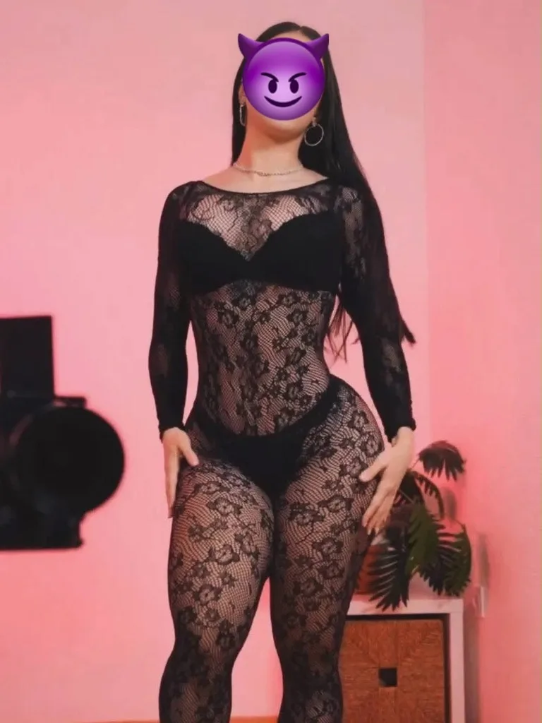 hola mi amor soy una latina muy rica caliente cerradita rica mi vida - Photo 2 | Escort in FOR WORTH