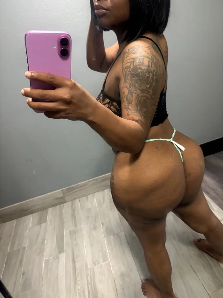 SugarBaby Thic Ebony . . . FACETIME SHOWS AND CUSTOM CONTENT - Photo 7 | Escort in Downtown