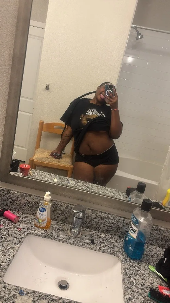 Available now🤗😘