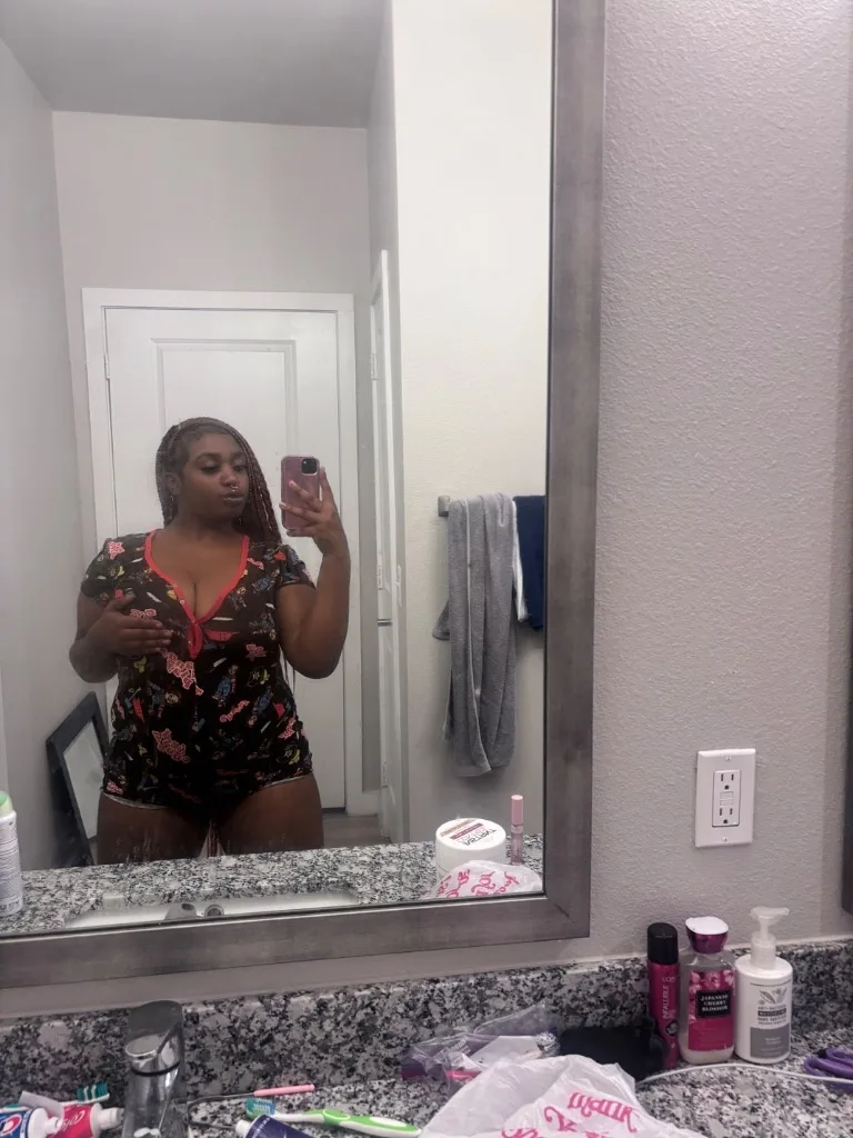 Available now🤗 - Photo 2 | Escort in Richmond