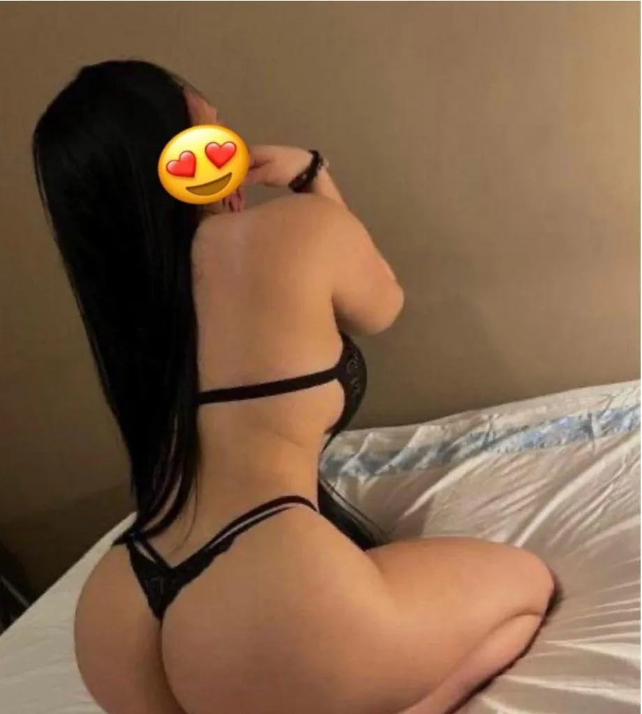 AVAILABLE NOW - Photo 3 | Escort in Airport Fwy