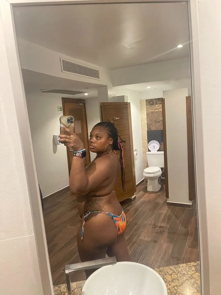 Serious clients onlyWet Ebony Prettiy Pussyv Independent Incall Outcall and Car Fun Videos sell And FaceTime show - Photo 3 | Escort in Corpus Christi