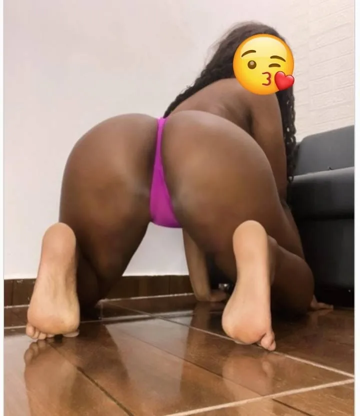 ven a disfrutar de mi chocolate $ 60 for 10 min prices change at night - Photo 3 | Escort in 45 SOUTH Hobby area