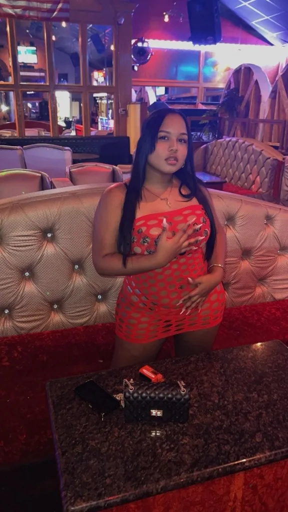 sexy latina - Photo 2 | Escort in Pasadena