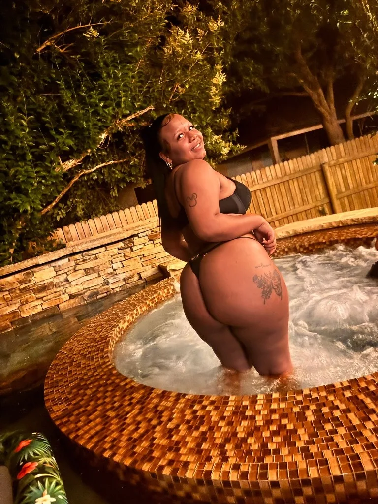 sexy latina - Photo 5 | Escort in Pasadena