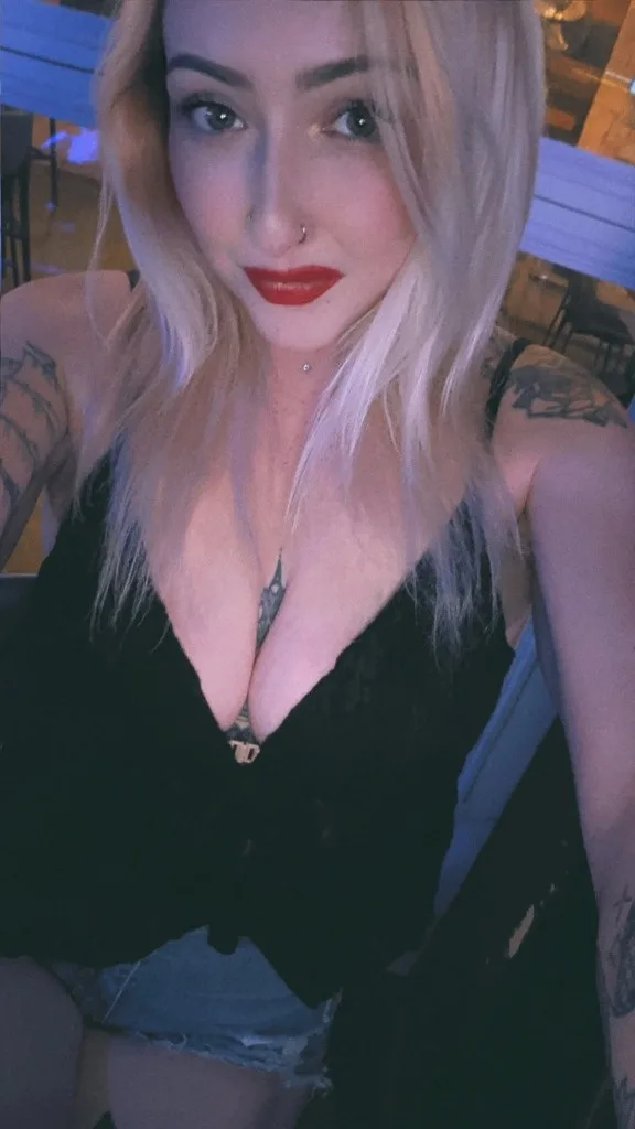 cum see me - Photo 2 | Escort in Alliance