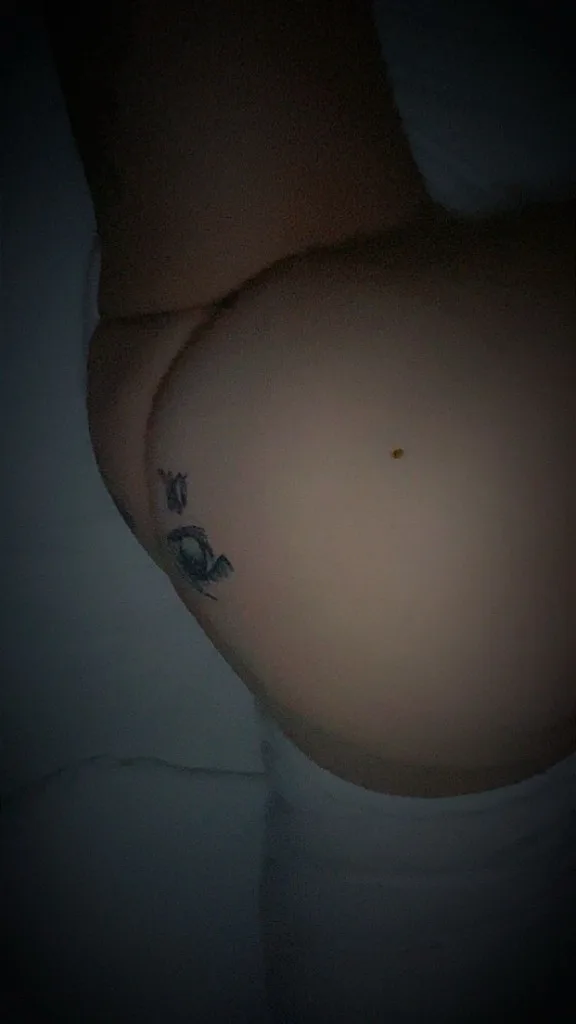 INCALLS ONLY ACCEPTING CASH NO ELECTRONIC PAYMENTS COVERED 100QV 150HH 200HR UNCOVERED 150QV 200HH 250HR CIP 200QV 250HH 300HR CBJ 50QV 100HH BBJ 100QV 150HH CIM SWALLOW FACIAL 150QV 200HH - Photo 6 | Escort in Houston