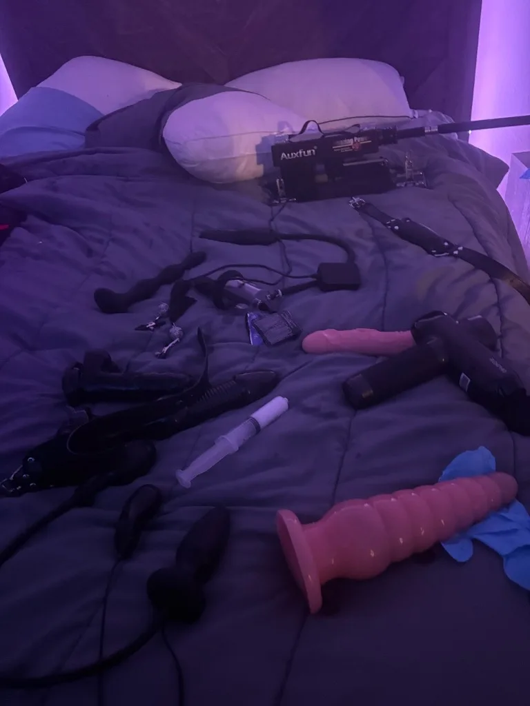 come get suffocated by this big booty