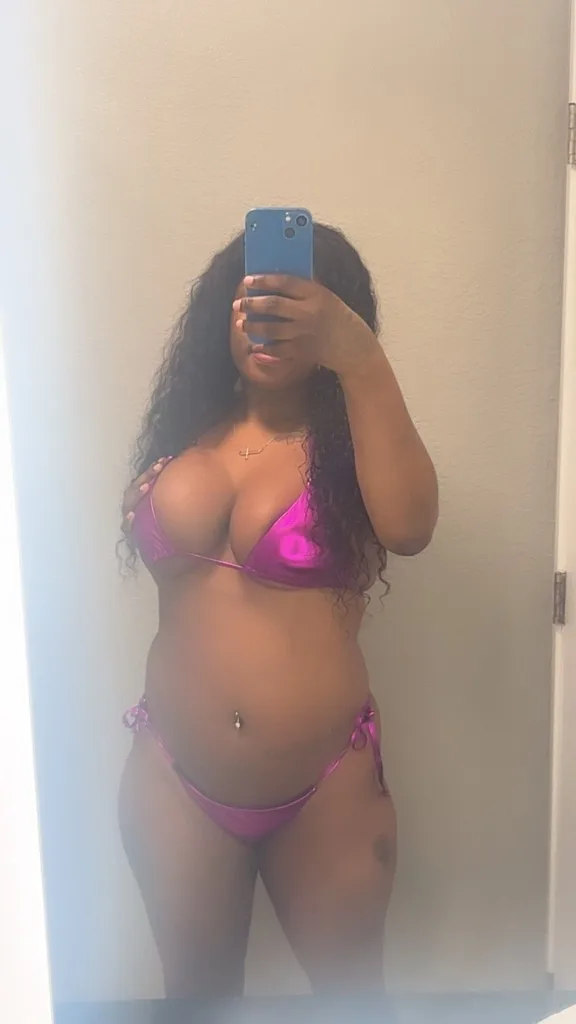 PRETTY BROWN - Photo 3 | Escort in Katy