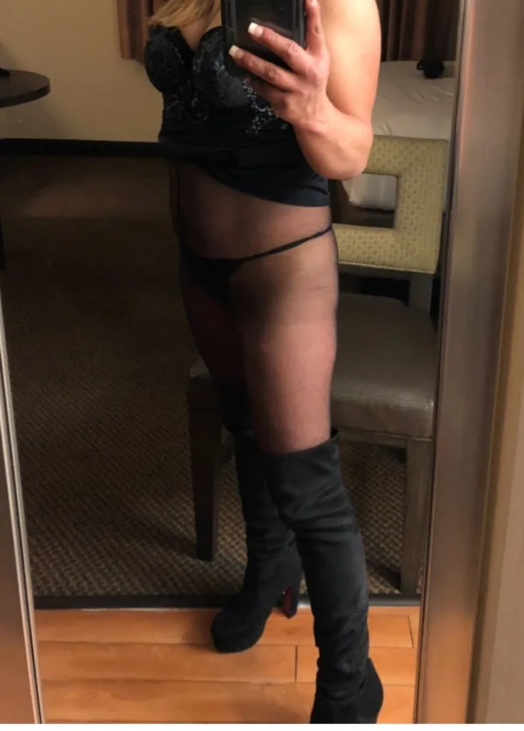 STILL IN NEED OF A MASTER MECHANIC - Photo 8 | Escort in 🎃OUT CALLS AVAILABLE !🎃