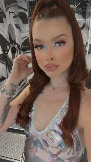 sexy redhead - Photo 7 | Escort in Victoria