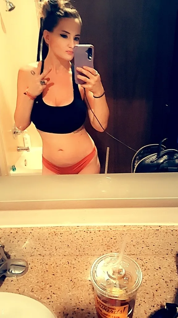 Wanna play with a young and sexy blonde who is looking for a good time - Photo 9 | Escort in Fort Worth