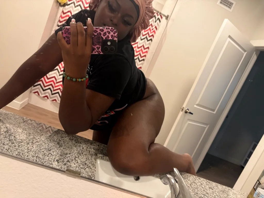 your favorite squirterCum fill me up - Photo 3 | Escort in Denton