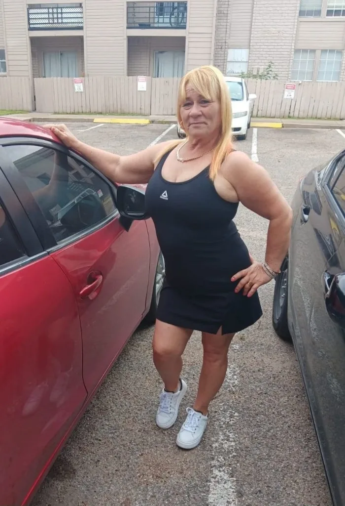 loving - Photo 2 | Escort in 77063