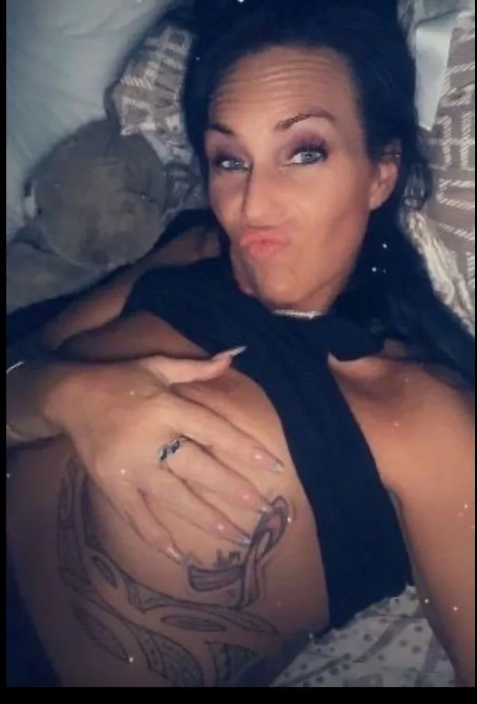 i'm the sweetest bitch you'll ever meet🩷🥰 - Photo 4 | Escort in San Antonio