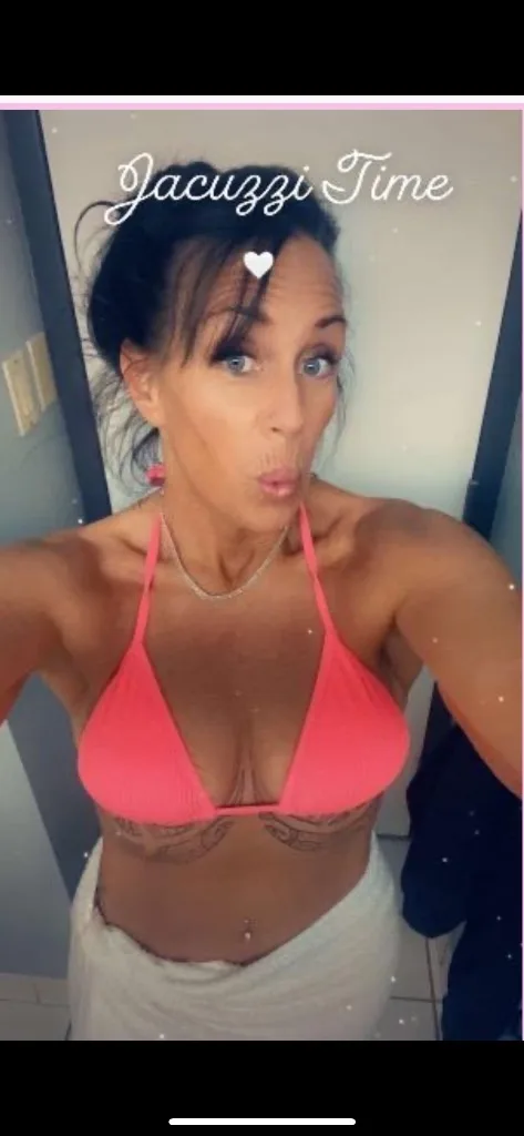 i'm the sweetest bitch you'll ever meet🩷🥰 - Photo 9 | Escort in San Antonio