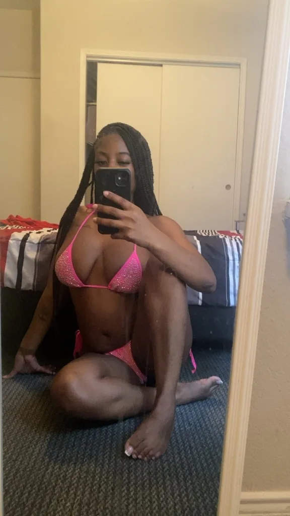 Thick and sexy - Photo 8 | Escort in Arlington