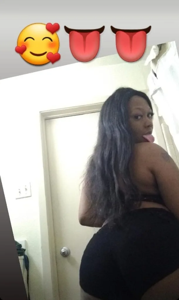 THiiCK TiGHT PUSSY OBSESSION - Photo 4 | Escort in HUMBLE INCALL