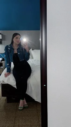 Cum and enjoy your time with me💦