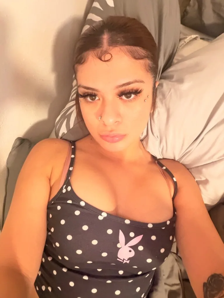 content and facetime sessions only - Photo 2 | Escort in San Antonio