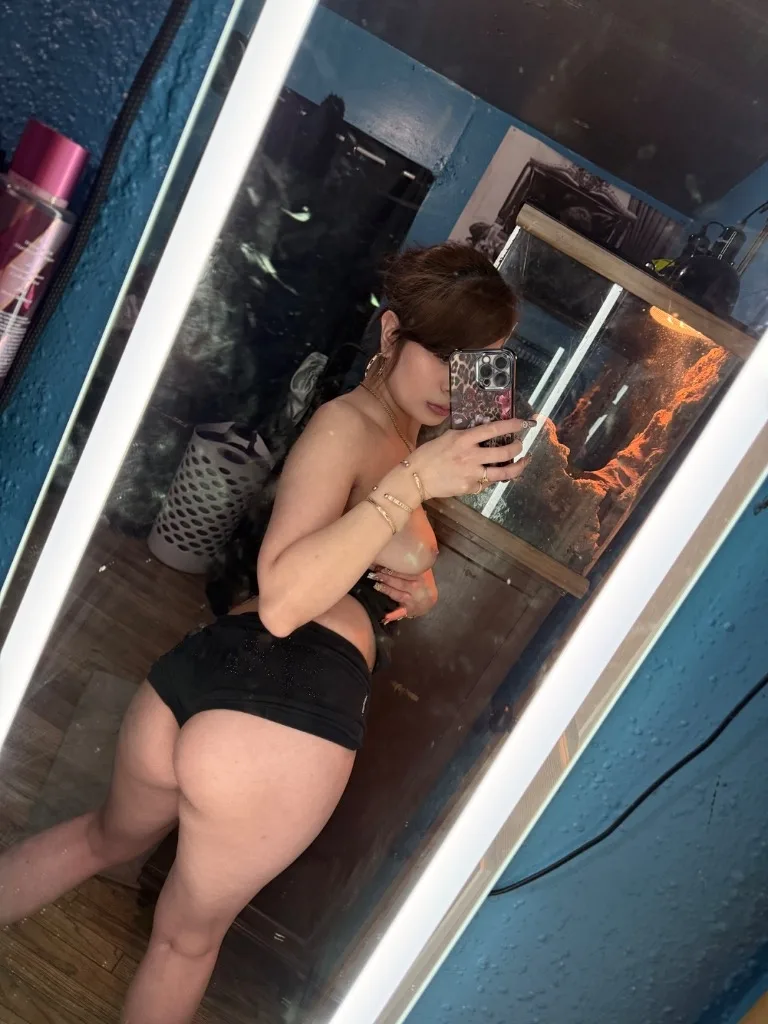 content and facetime sessions only - Photo 7 | Escort in San Antonio