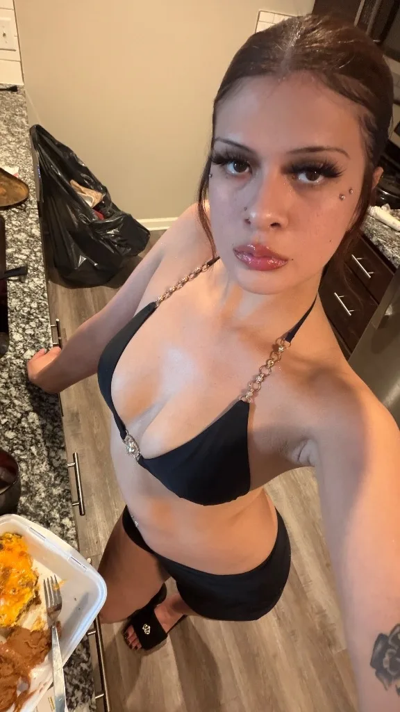content and facetime sessions only - Photo 10 | Escort in San Antonio