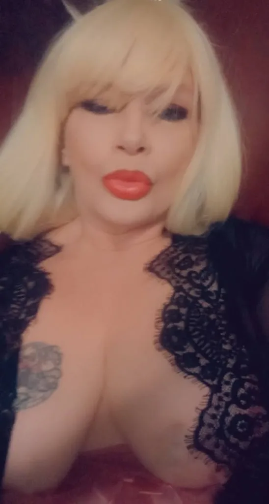 TOP NOTCH MATURE SQUIRTING BEAUTY - Photo 7 | Escort in SAN MARCOS