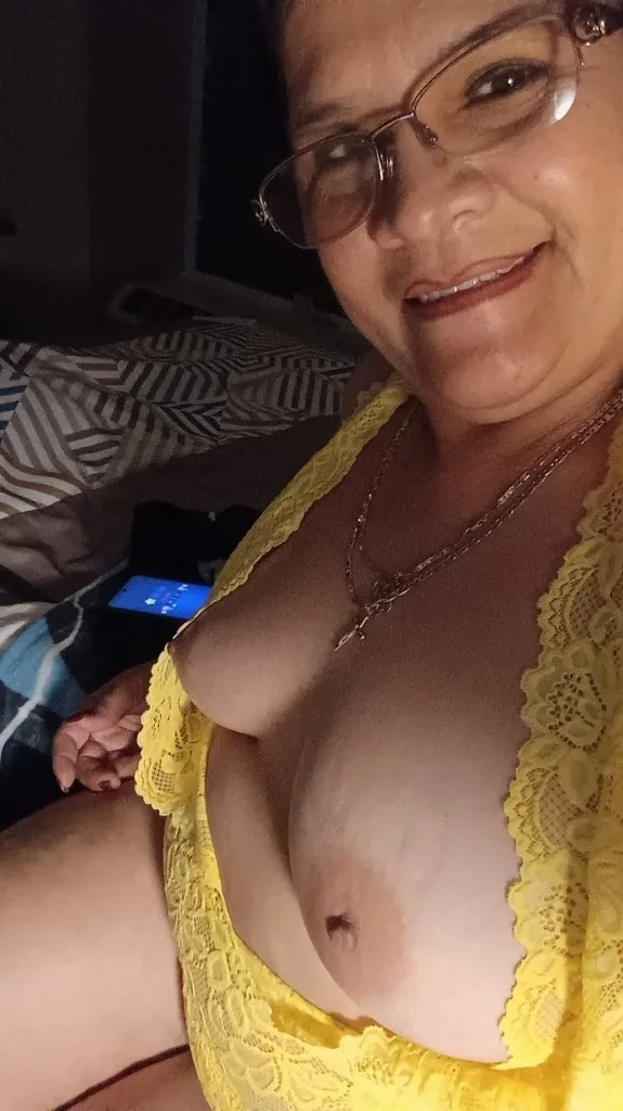 sky - Photo 3 | Escort in Pearland --Rosharon---Manvel--arcola--fresno