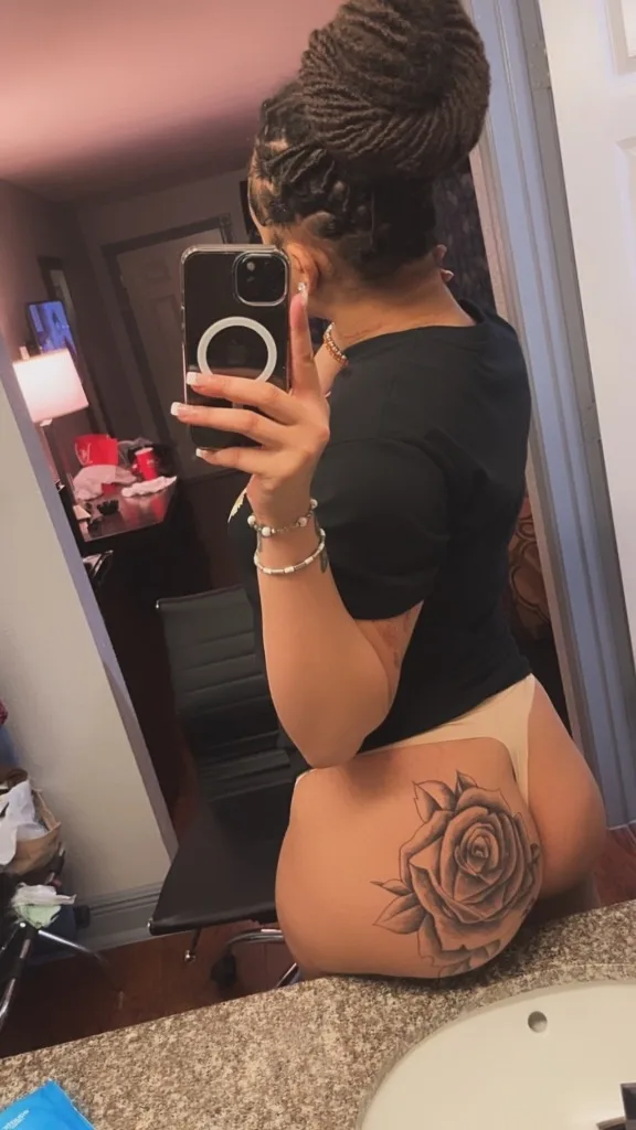 SUBMISSIVE LIGHTSKIN FREAK AVALIABE 24/7 - Photo 2 | Escort in Hobby airport area