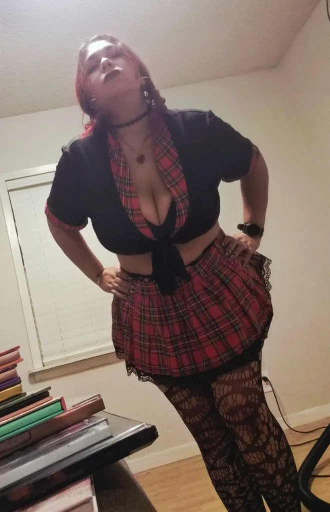 Big titty goth babe will be your dream come true 🦄 - Photo 7 | Escort in Georgetown