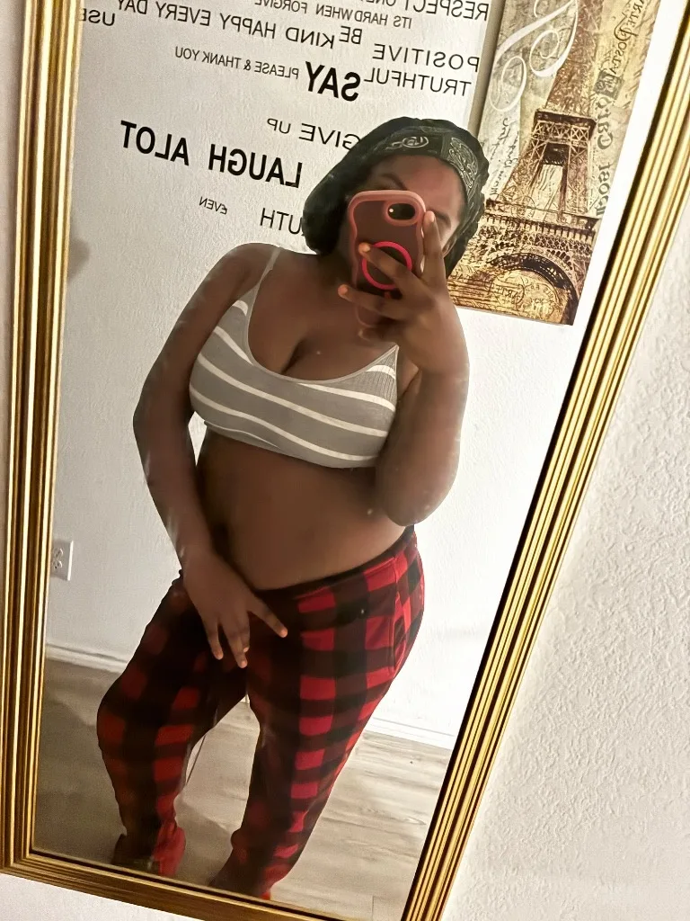 here to please you🩷 - Photo 2 | Escort in Dallas