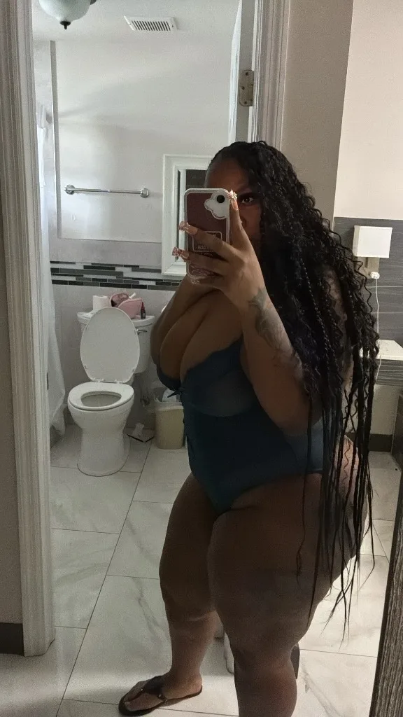 Ask About My Qv Specials 🤭‍️ - Photo 2 | Escort in 610 Almeda