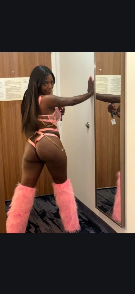 Im here to satisfy your every desire ️ 🥰 - Photo 7 | Escort in Fort Worth